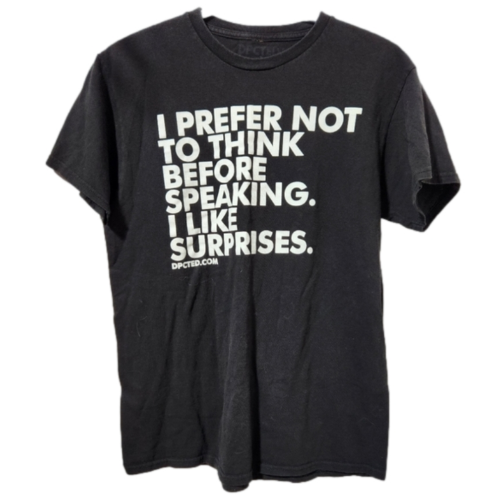 Dpcted graphic T-shirt